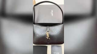 YSL 657228